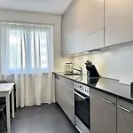 Apartment Cosy - 2 Bedrooms & Free Parking -