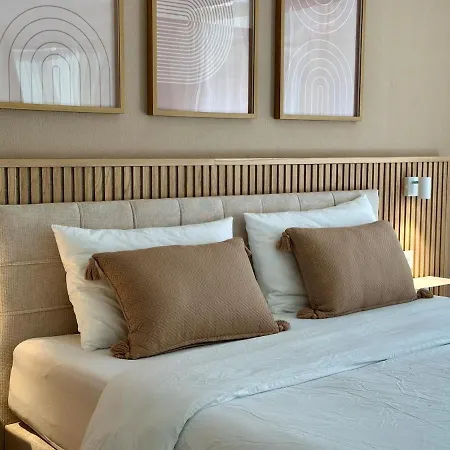 Apartamento Cosy - 2 Bedroom & Free Parking - *