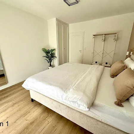 Cosy - 2 Bedrooms & Free Parking - Daire Bern