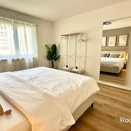 Cosy - 2 Bedroom & Free Parking - Апартаменты